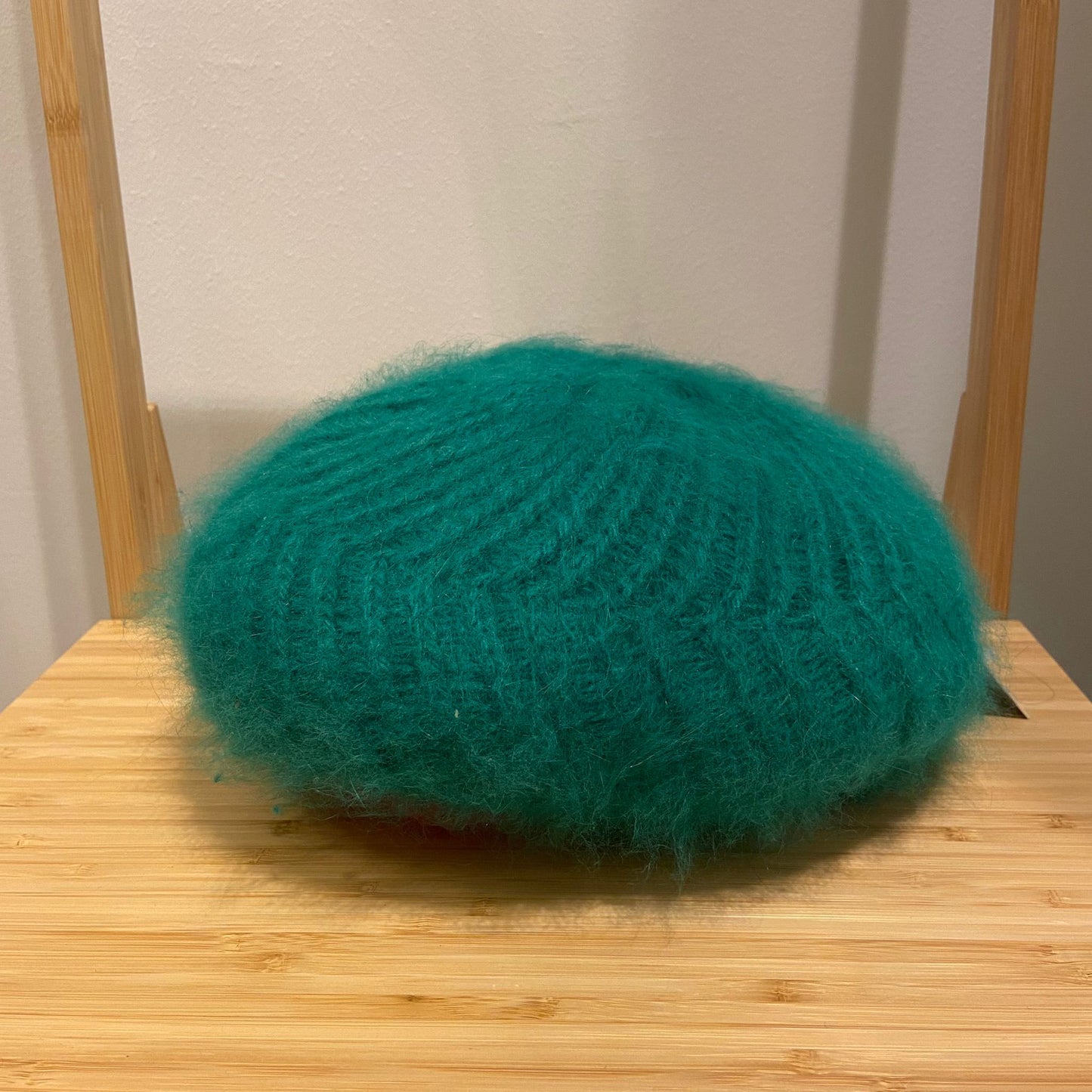 Basco verde in mohair